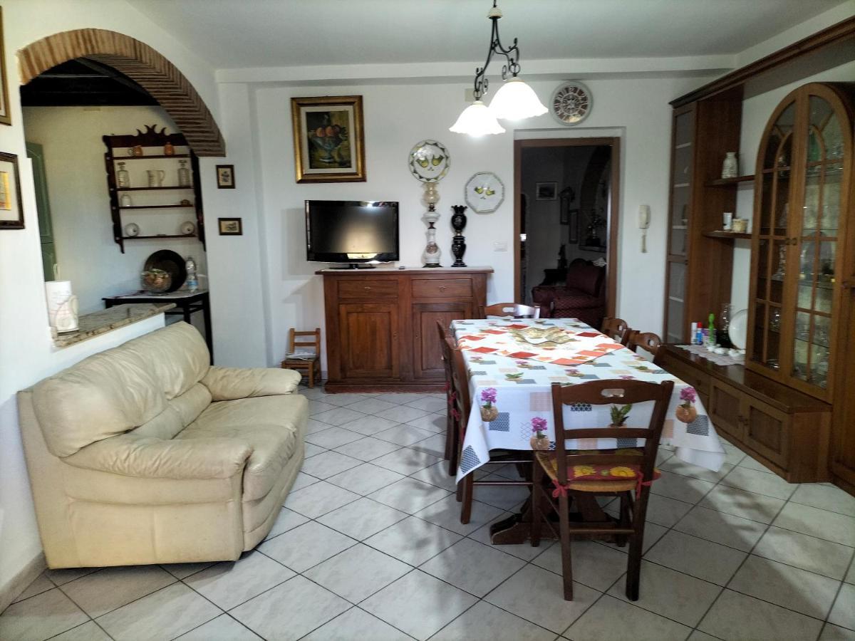 Casa Vacanze Antonella Oristano Ngoại thất bức ảnh